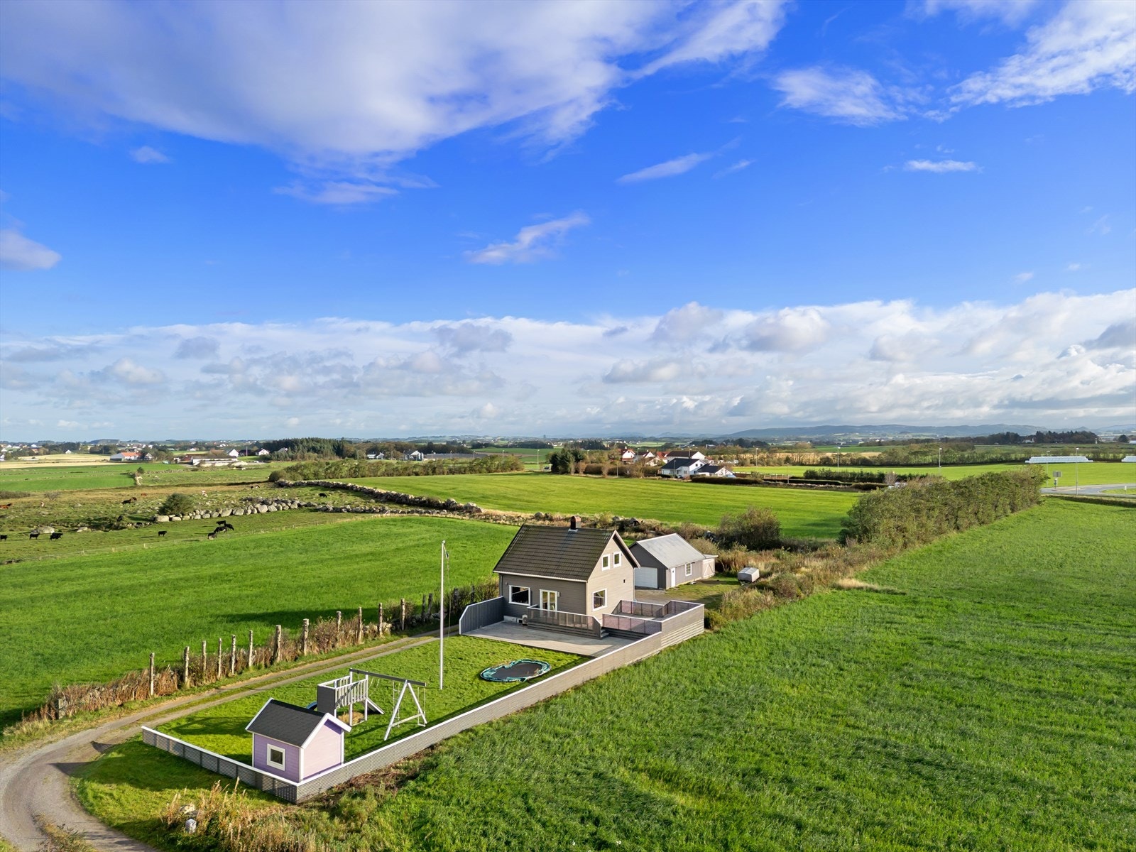 Kyrre Otto v/Eiendomsmegler1 Jærmegleren har gleden av å presentere Vigre 11. Fotograf: Eivind Dirdal Galleribilde