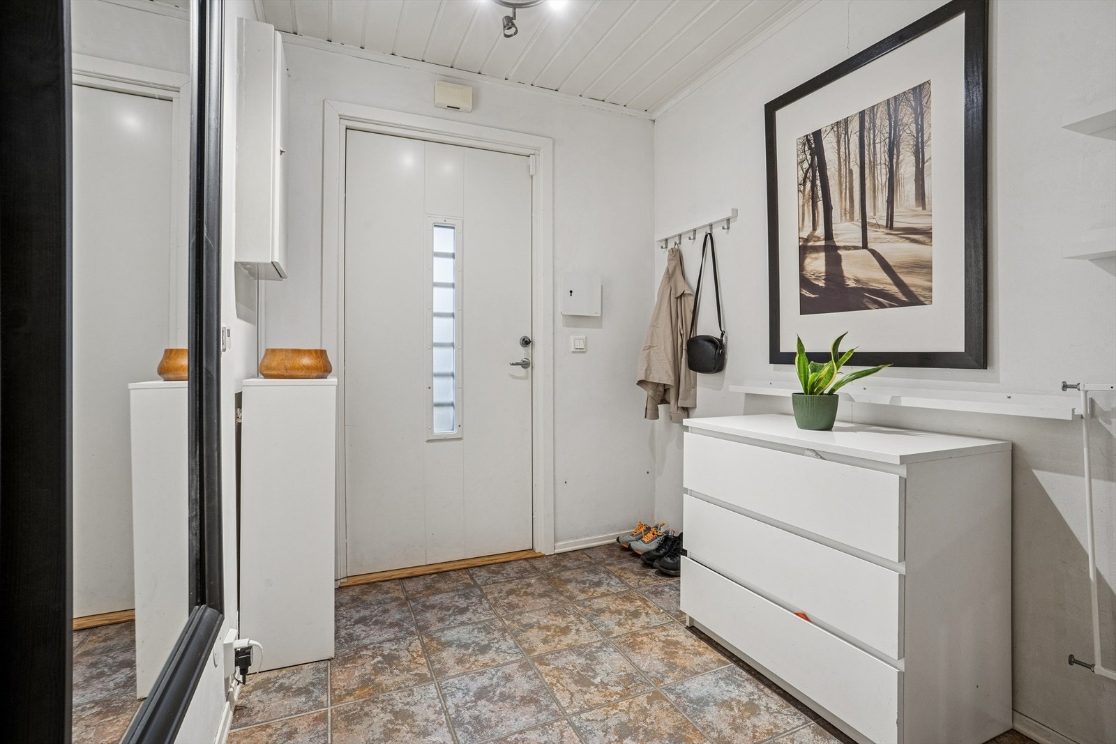 Hverdagslogistikken er enkel med gangavstand til skoler, barnehager og Grorud Senter. Galleribilde