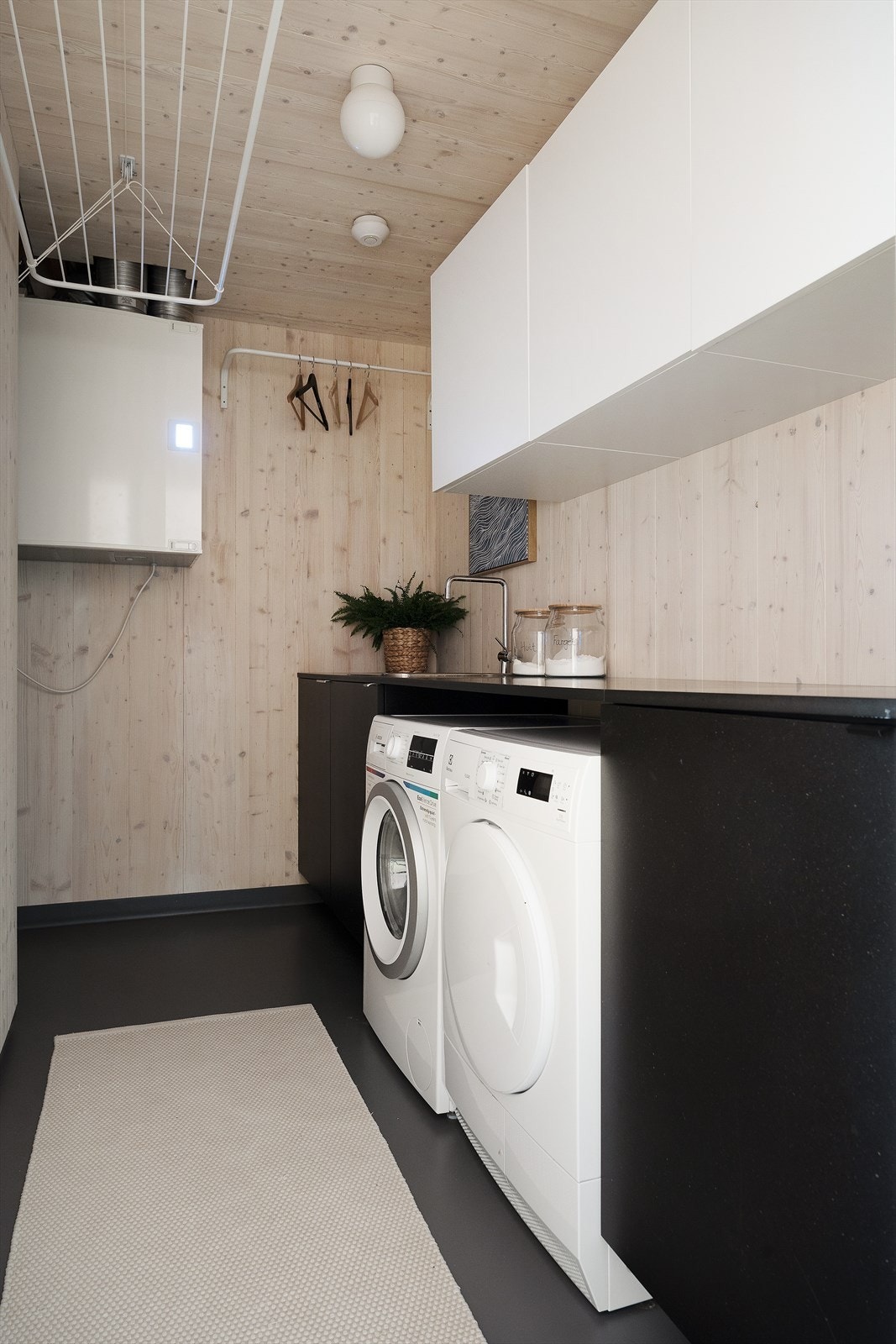 Eget vaskerom i første etasje som forenkler husarbeidet betraktelig. Galleribilde