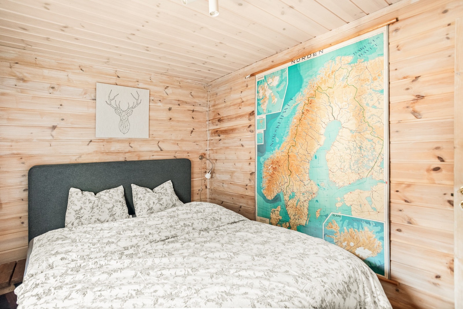 Her har man god plass til dobbeltseng Galleribilde