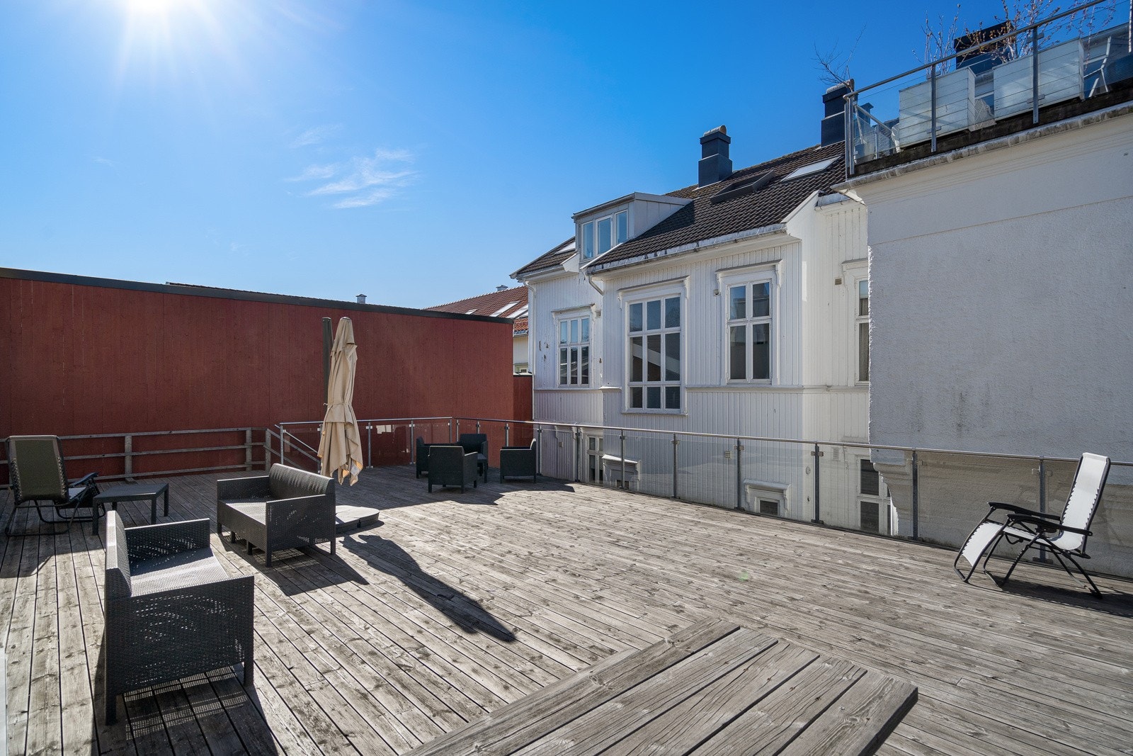 Flotte takterrasse som er felles for alle beboerne Galleribilde