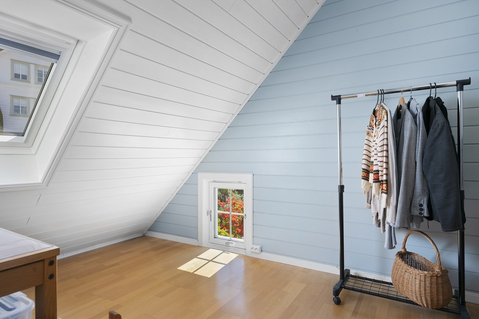 Garderoberom 2. etg. Galleribilde