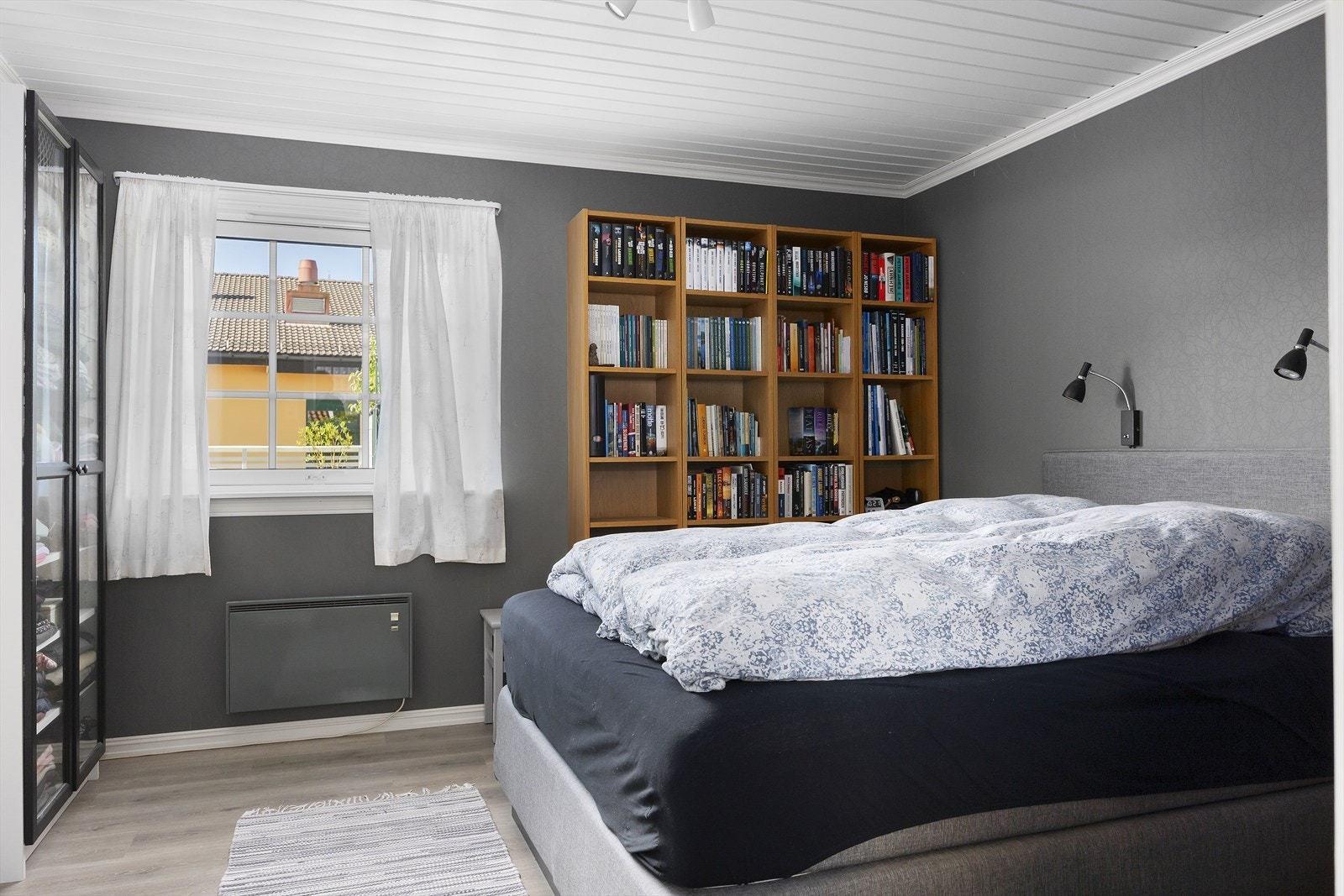 Soverom 1. etg. Galleribilde