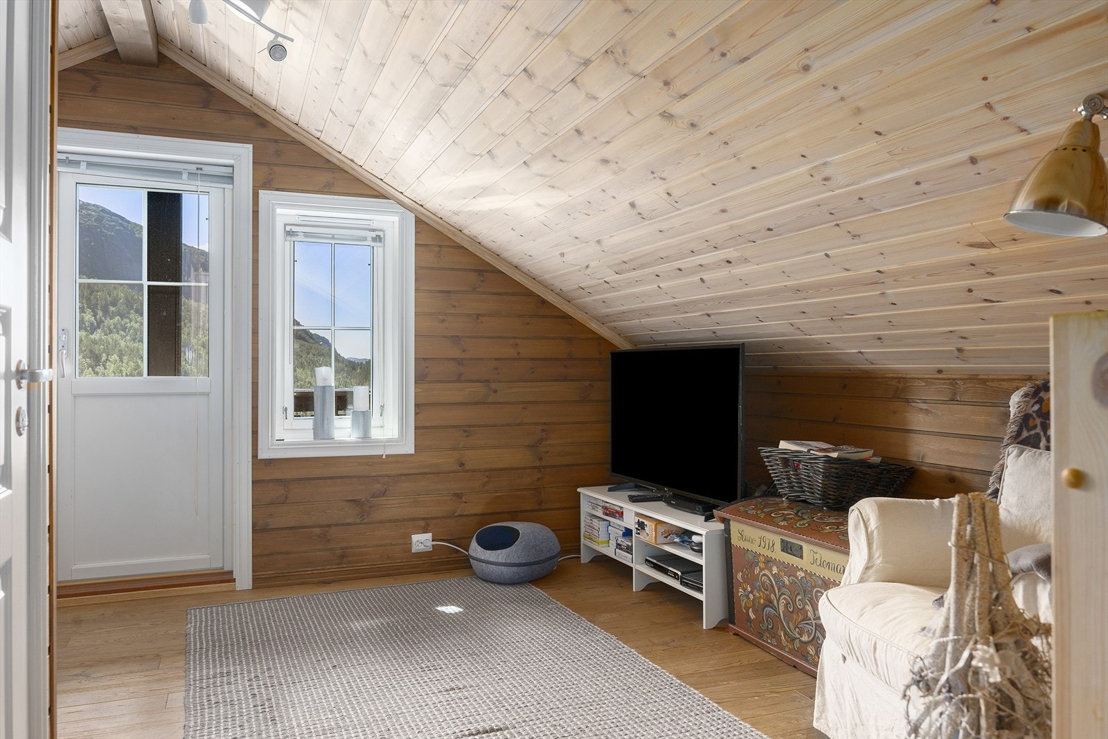 Stue på loft. Galleribilde