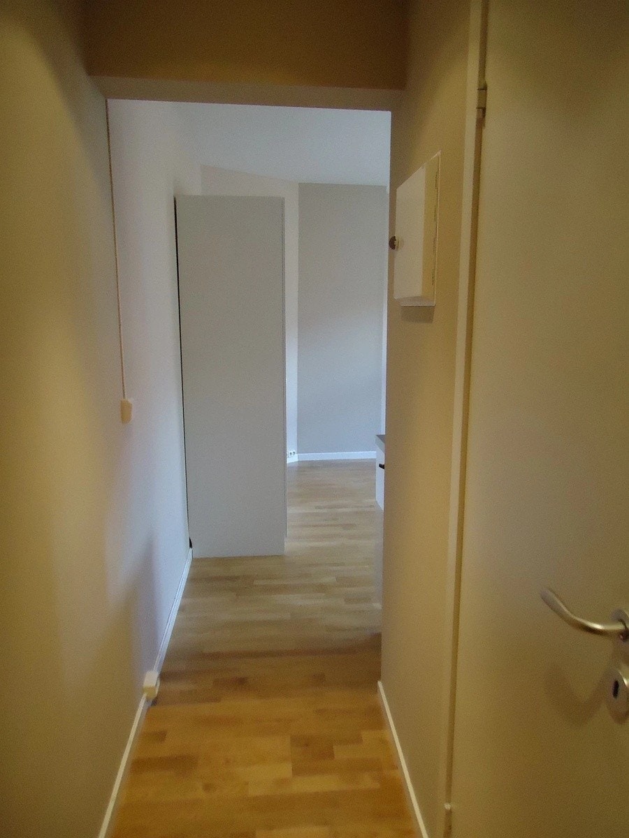 Gang inn mot stue Galleribilde