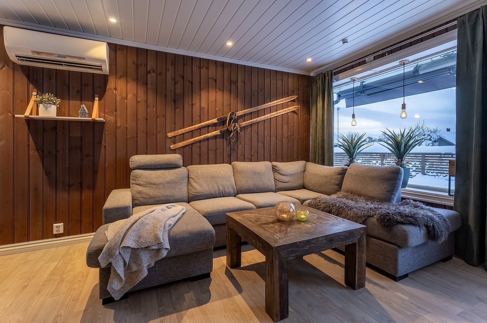 Stue (1. etasje) Galleribilde