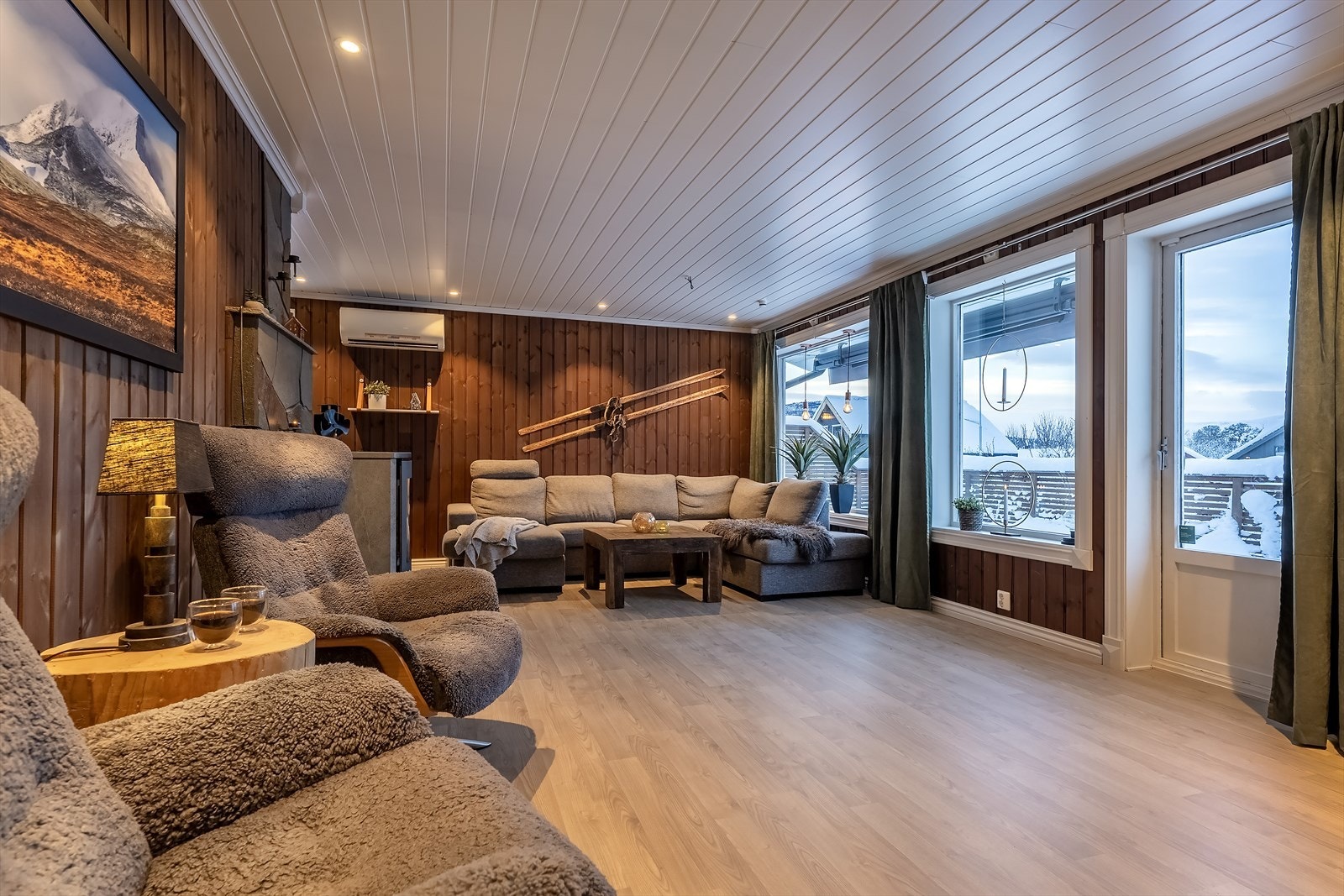 Stue (1. etasje) Galleribilde