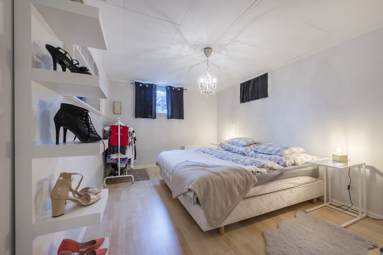 Soverom i kjeller med plass til seng og øvrige møblement (bilde fra 2019) Galleribilde