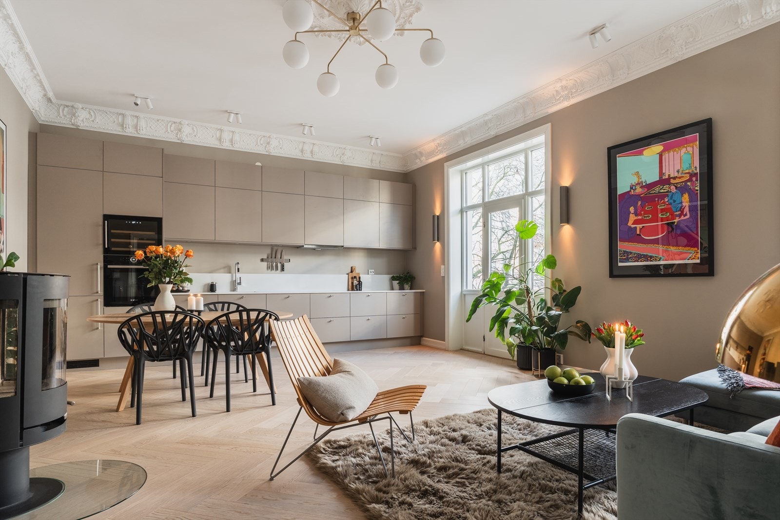 Velkommen til Bygdøy Allé 62A - Rålekker og klassisk leilighet med gjennomgående planløsning, to balkonger, nyere standard omfattende oppusset i 2023 Galleribilde