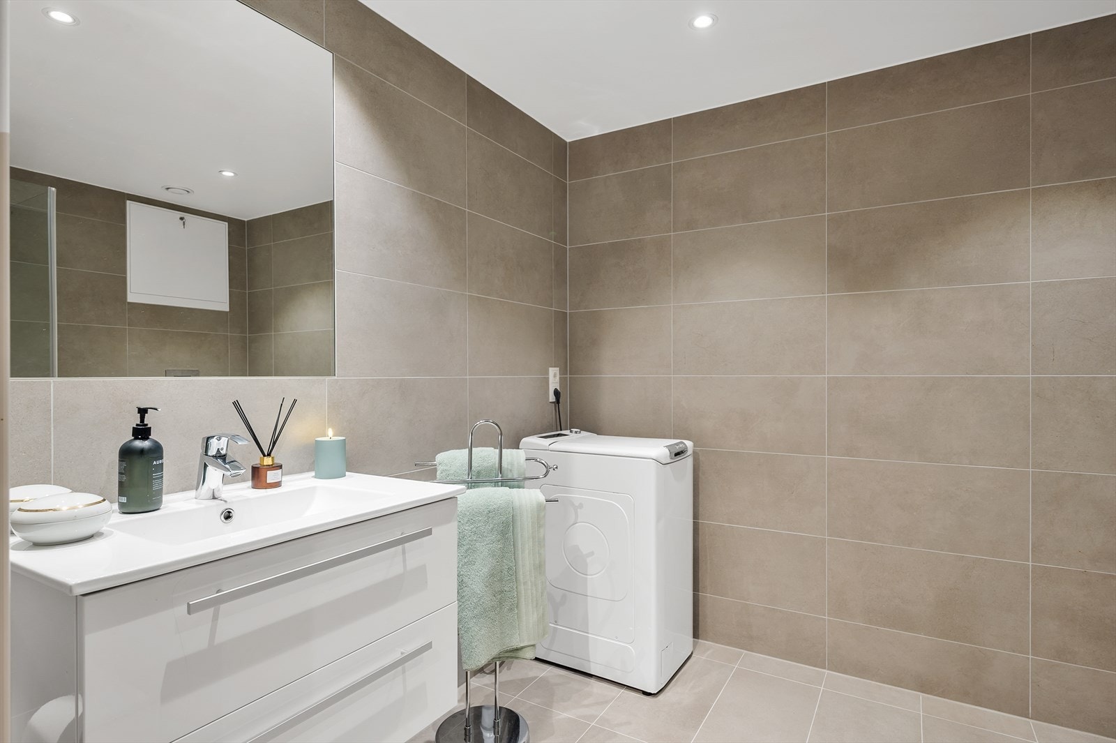 Det er opplegg for vaskemaskin og tørketrommel. Galleribilde