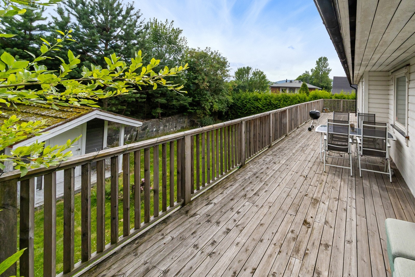 Terrasse mot syd. Galleribilde