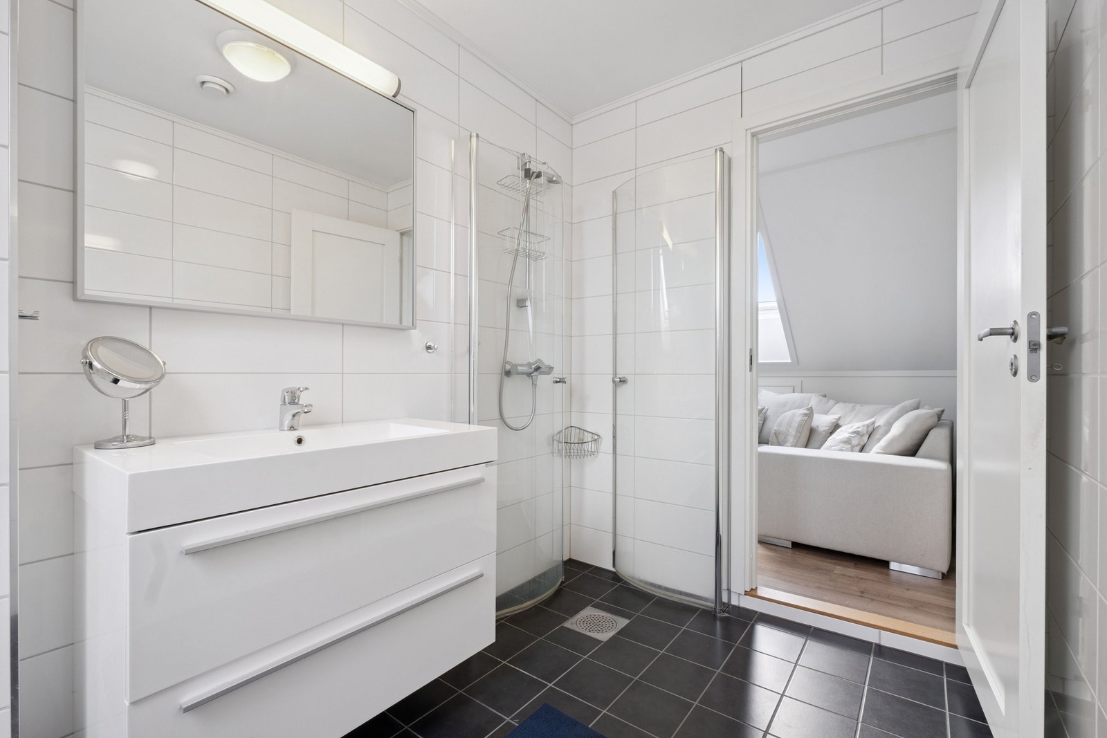 Bad 2 etg. Galleribilde