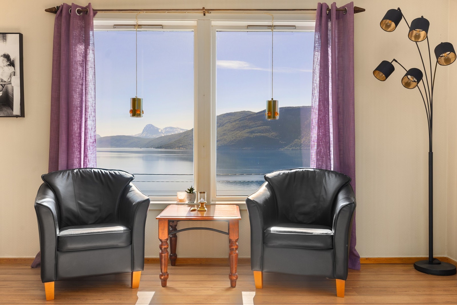 Naturskjønn ramme rett utenfor vinduene! Galleribilde