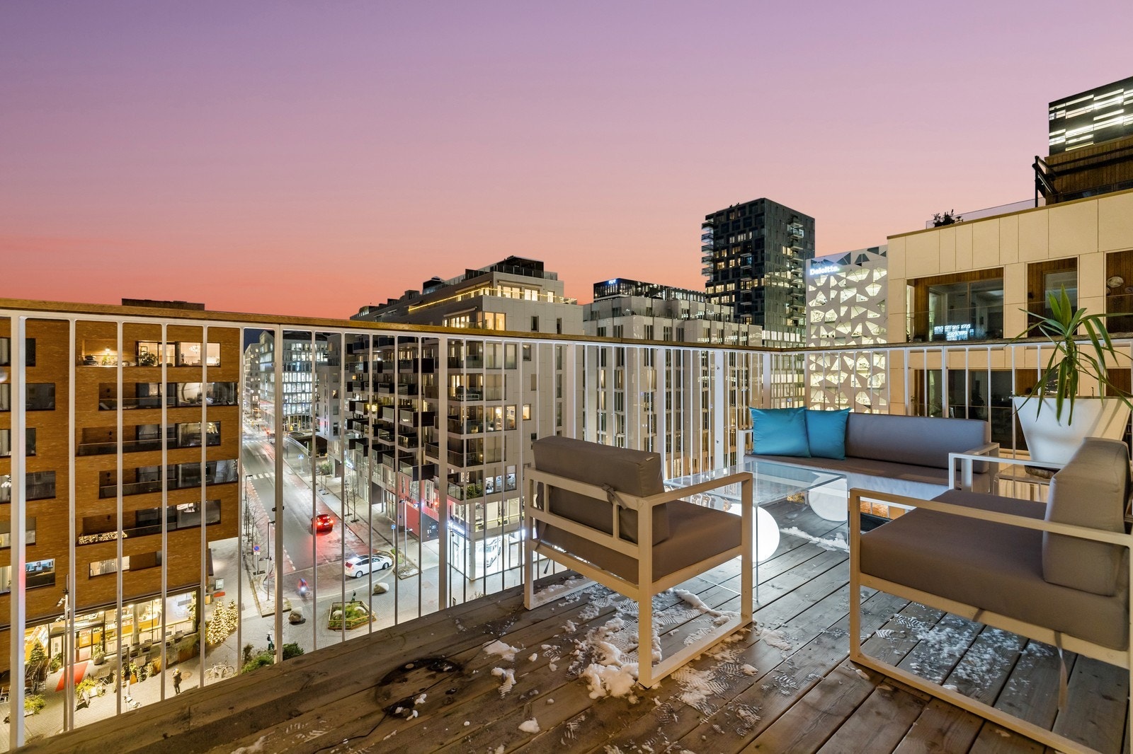 Utsikt fra balkong Galleribilde