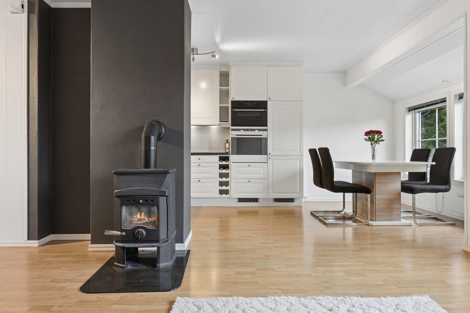 Perfekt for både hverdagsmatlaging og sosiale sammenkomster. Galleribilde