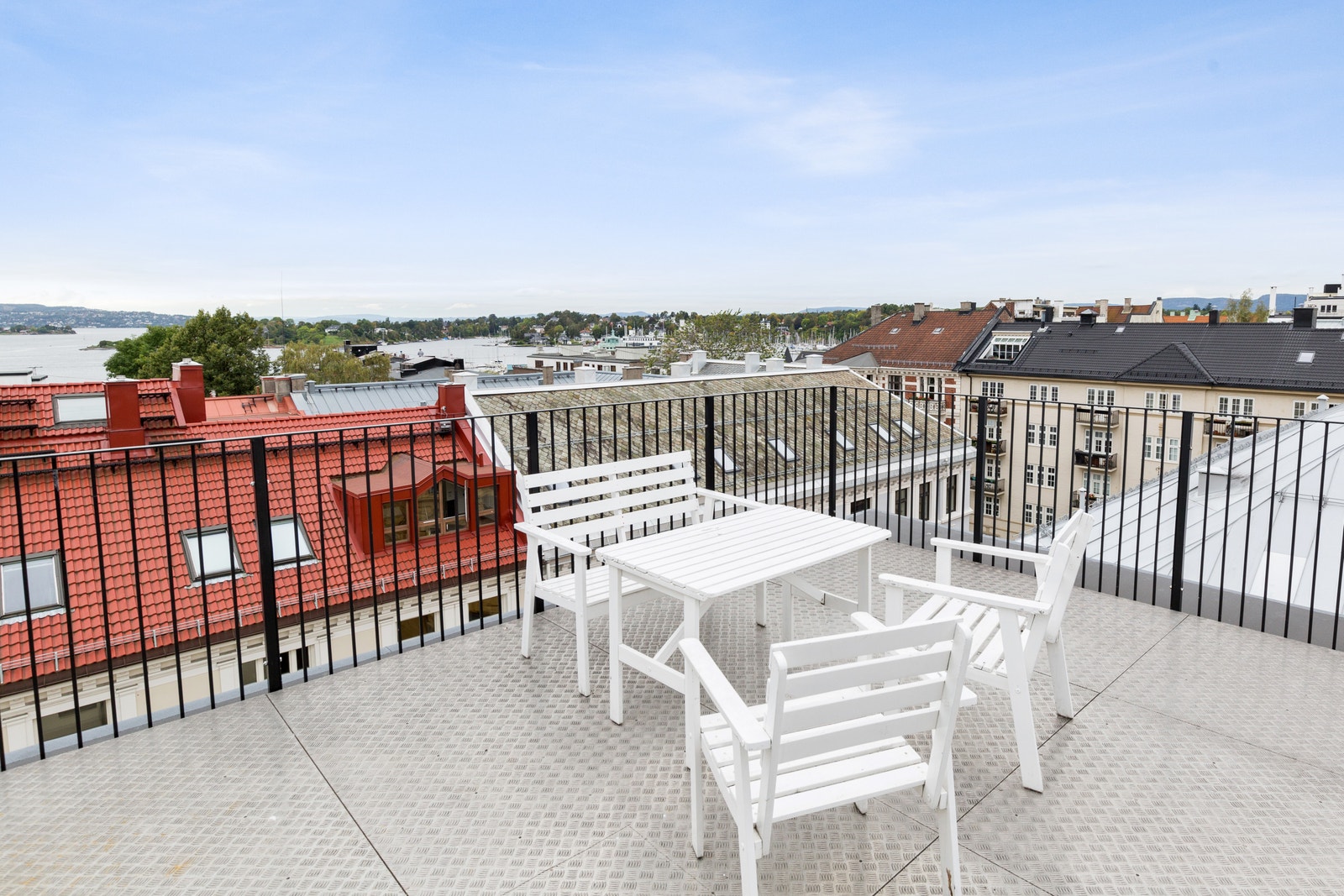 Felles takterrasse med fantastisk utsikt Galleribilde