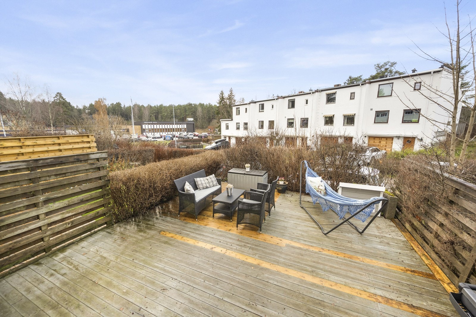 Sydvestvendt markterrasse på 38 kvm. Galleribilde