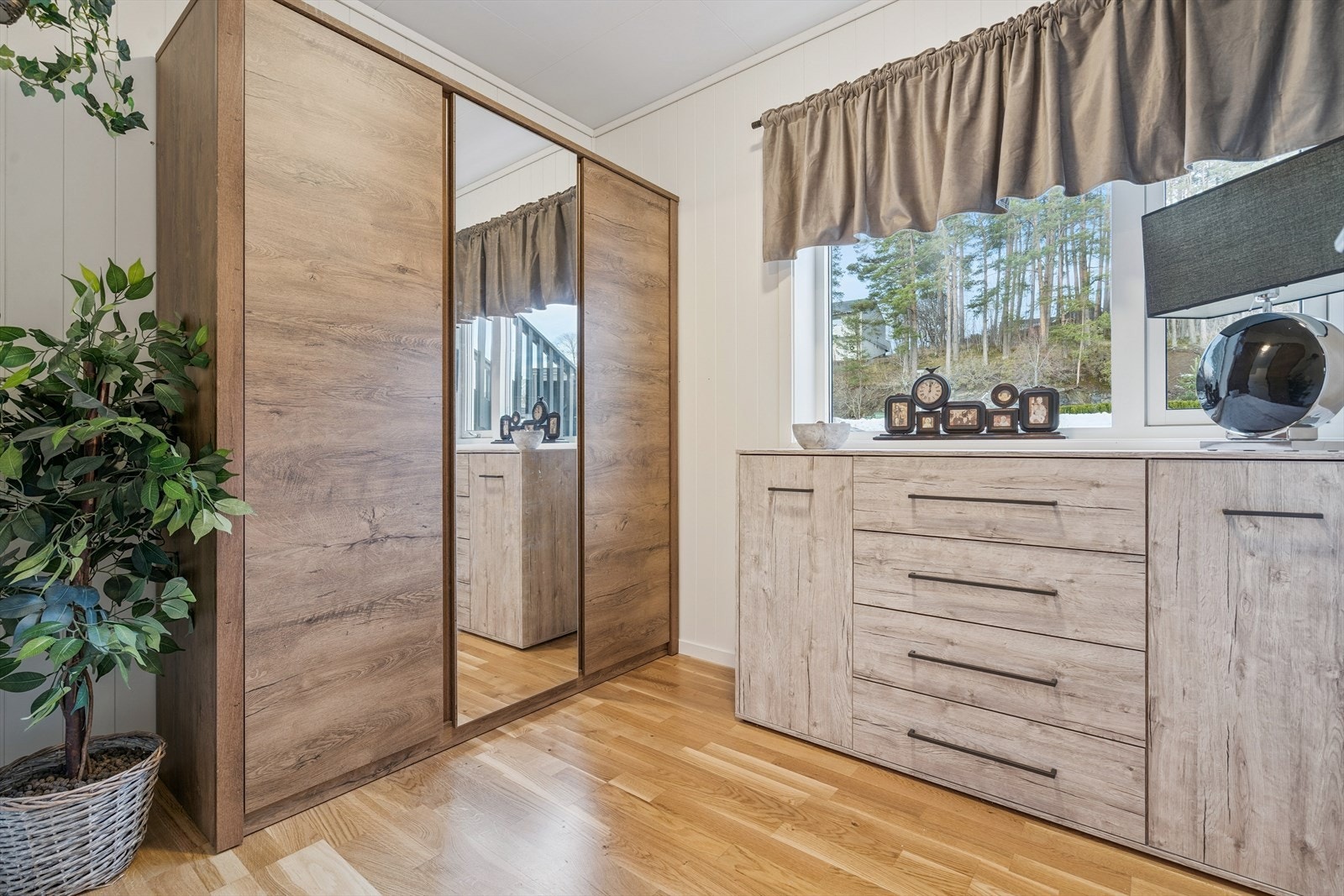 Leilighetens andre soverom er på 6,4 kvm. Galleribilde