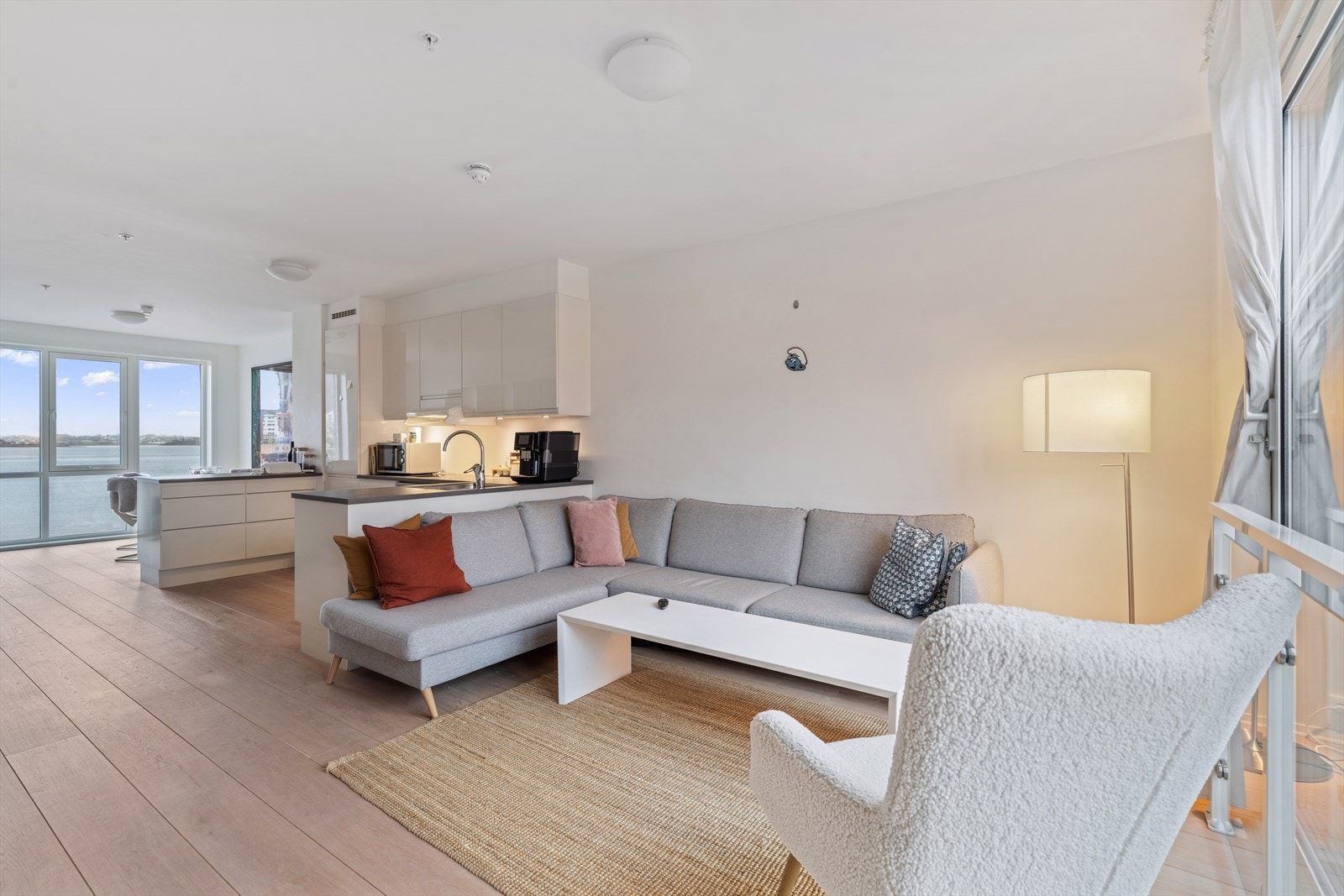 Mye naturlig lys Galleribilde