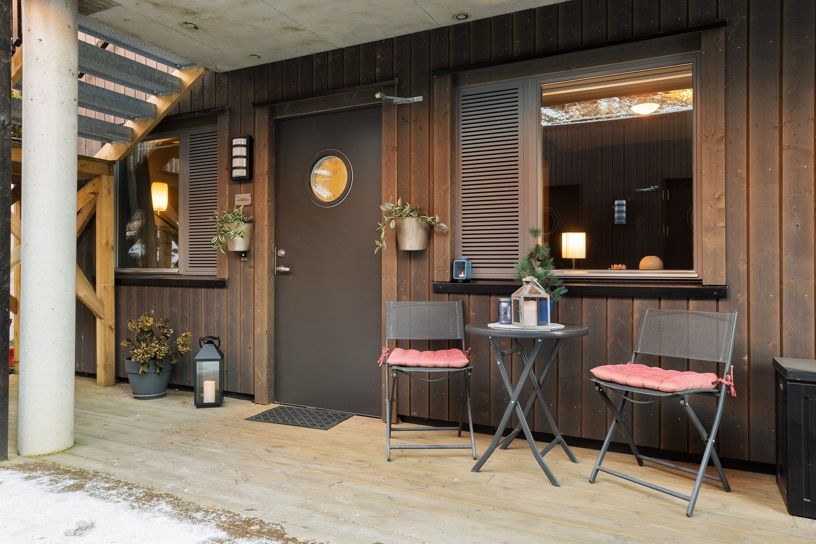 Inngangsparti. Galleribilde