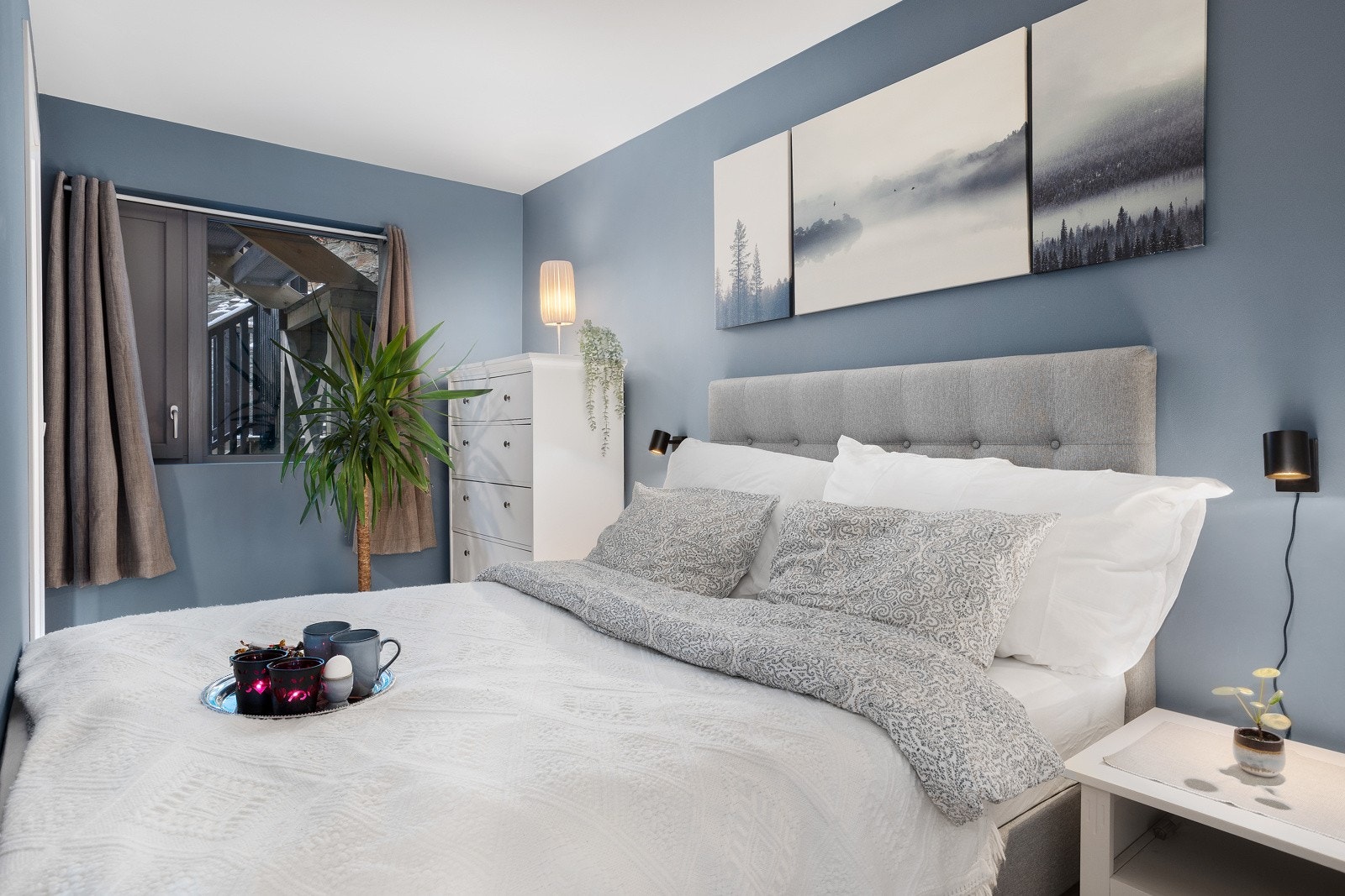 Hovedsoverom med plass til dobbeltseng. Galleribilde