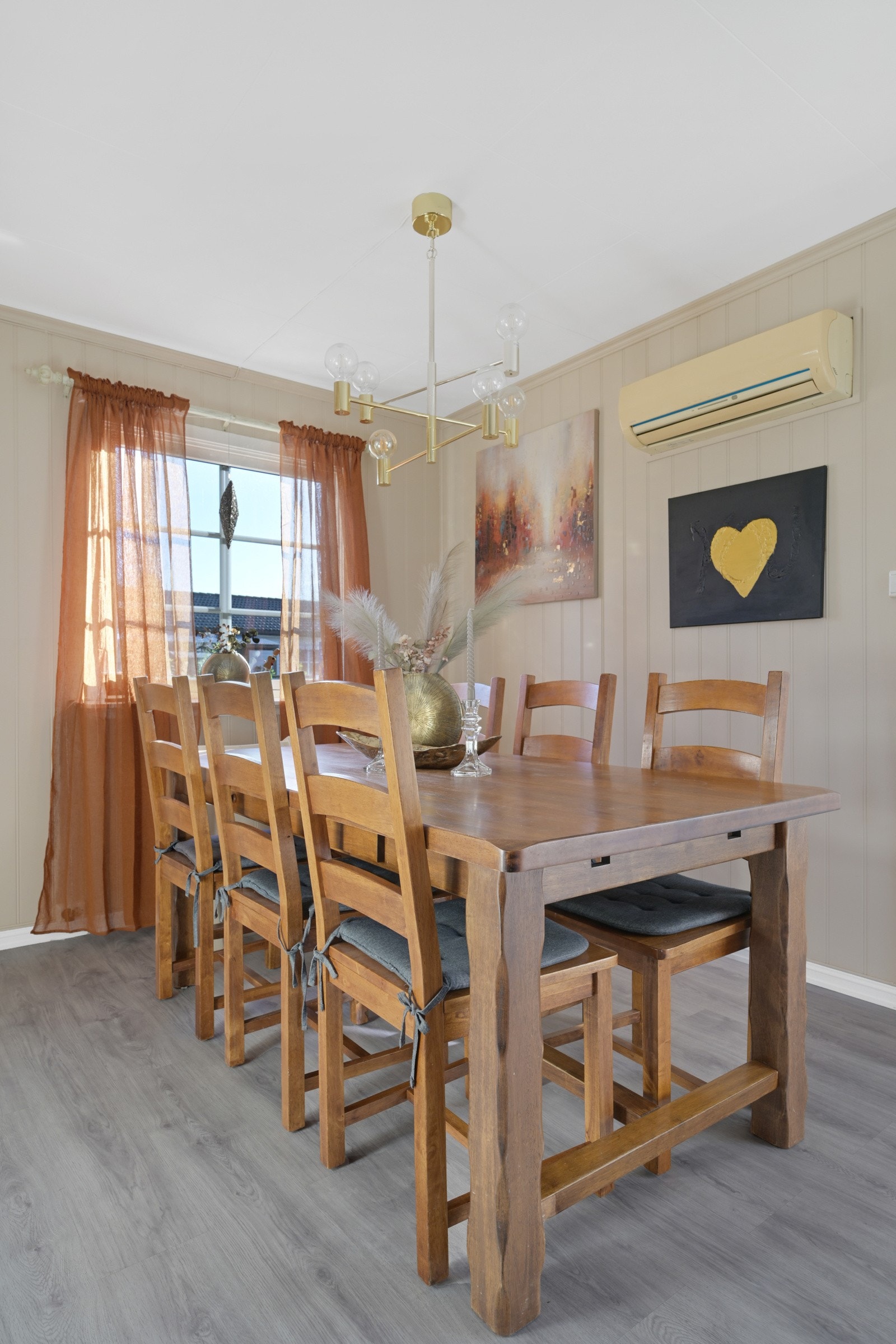 Varmepumpe i stue Galleribilde