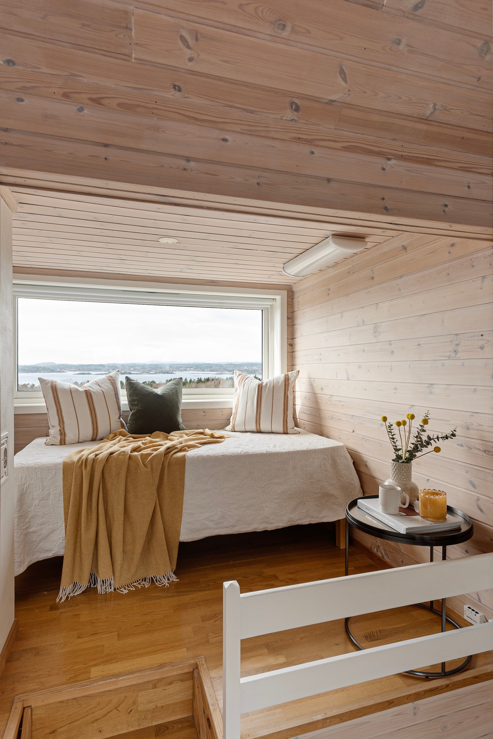 Alkove/kosekrok med utsikt Galleribilde