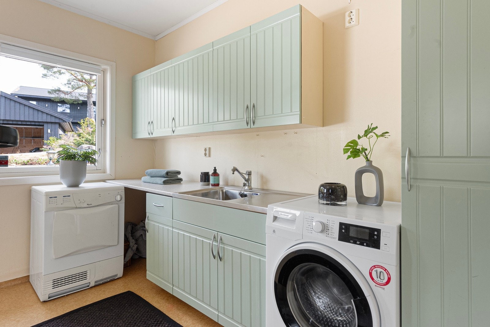 Vaskerom Galleribilde