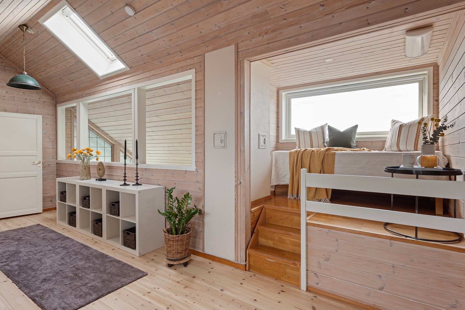 Loftsstue/kontor med alkove Galleribilde