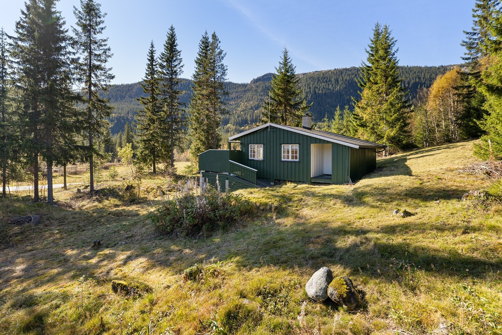 Aktiv v/Anne Åsne Seljordslia har gleden av å presentere Bondalsvegen 631! Galleribilde