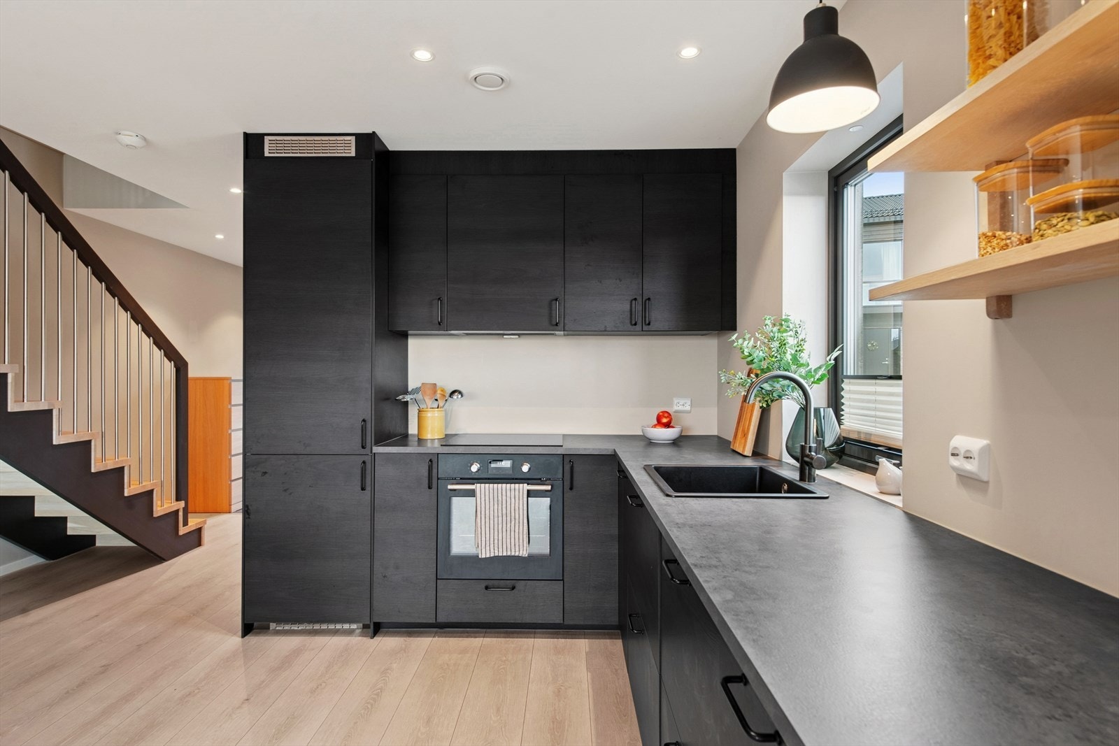 Her ligger alt til rette for å lage herlige måltider. Galleribilde