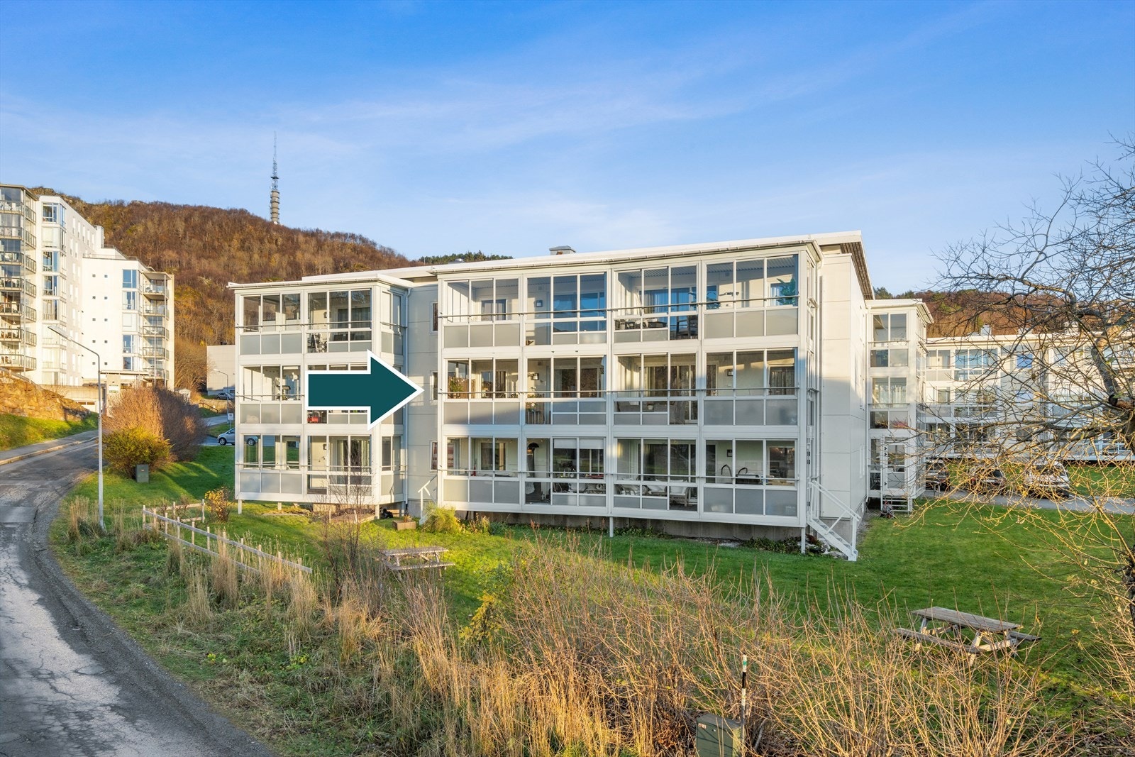 Christian Strandheim Jørgensen v/ DNB Eiendom ønsker deg velkommen til Lagårdveien 25! Galleribilde