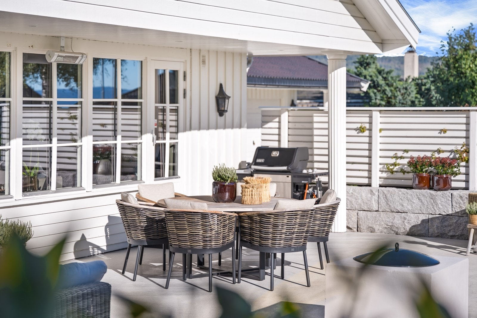 God plass til utekos i skjermede omgivelser Galleribilde