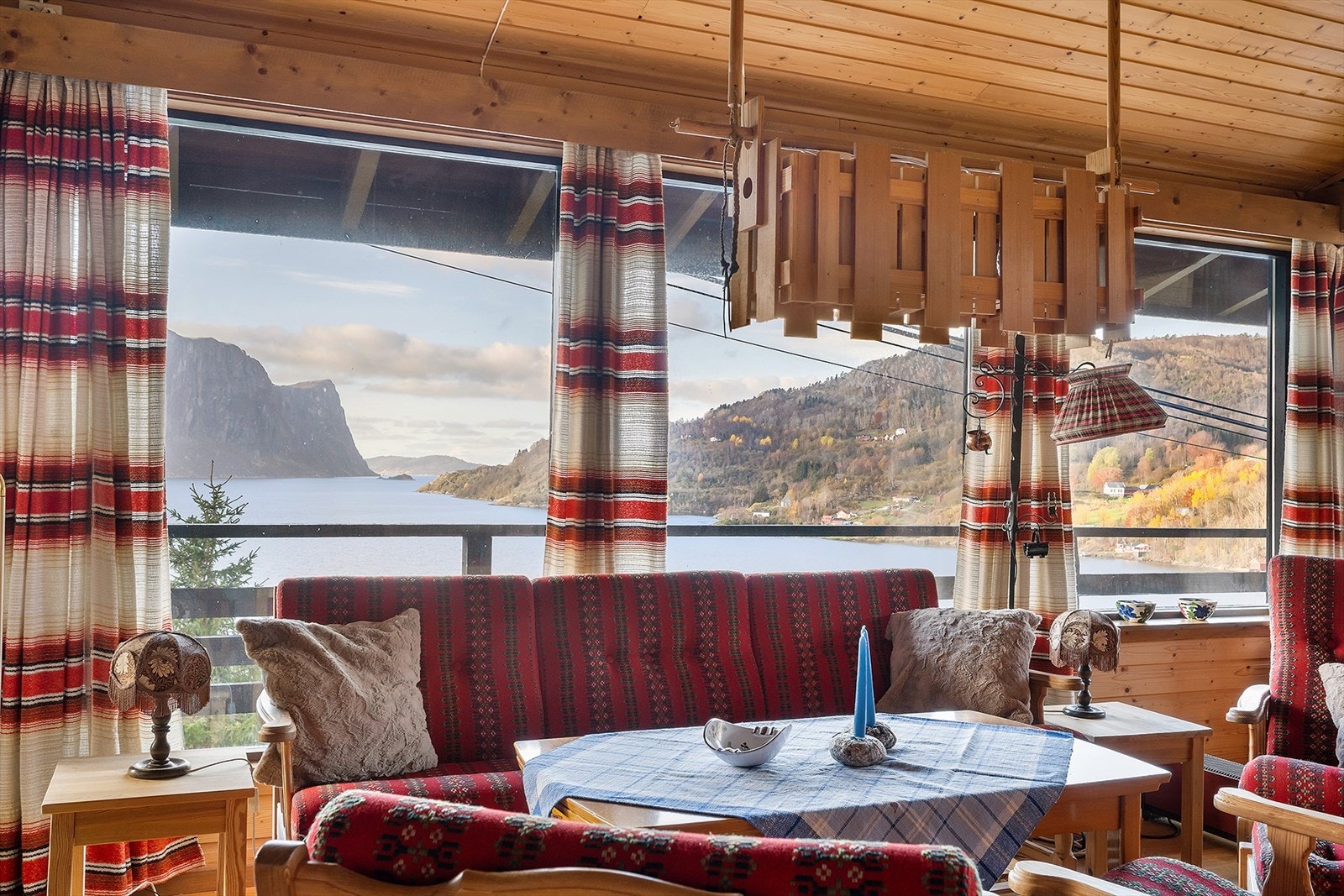 Utsikt fra stue. Galleribilde