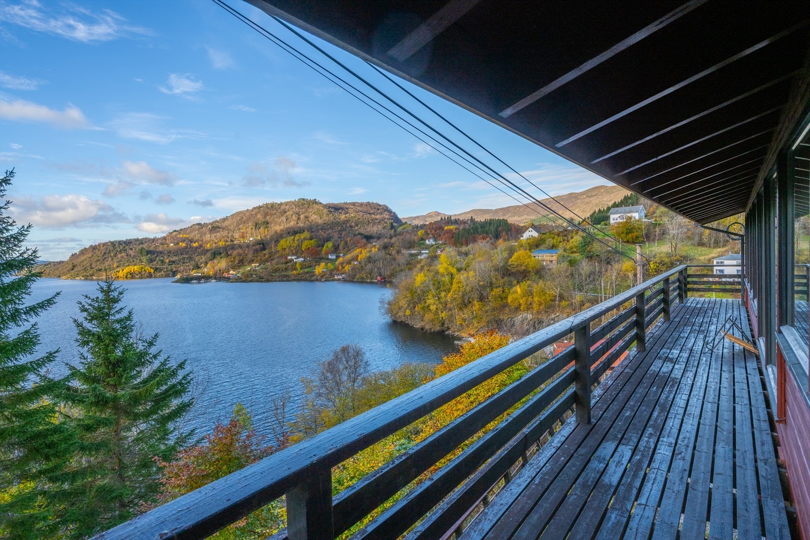 Utsikt fra altan Galleribilde