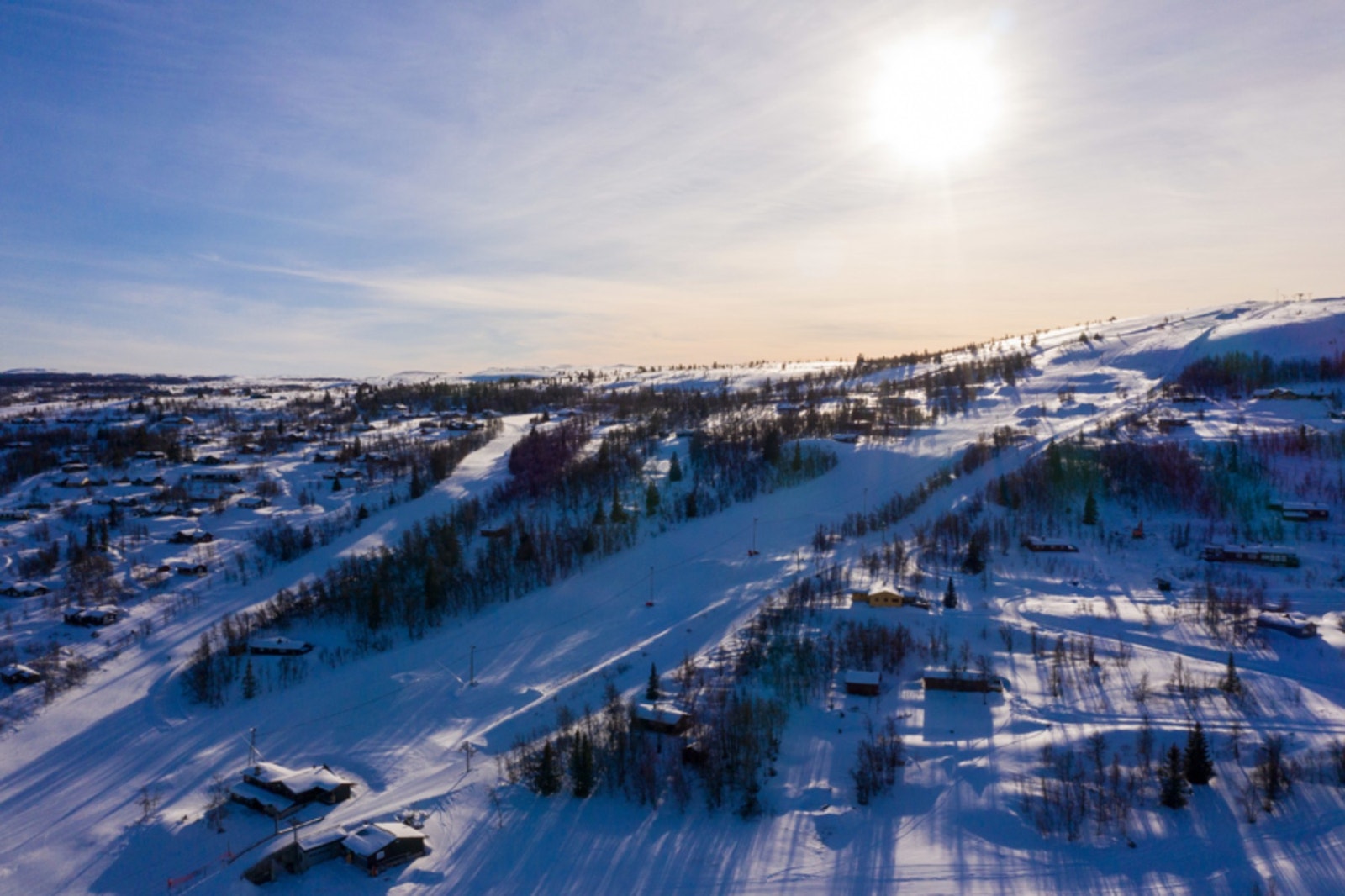 Alpinanlegget passer for hele familien, flotte forhold for både slalåm- og snowboardentusiaster Galleribilde