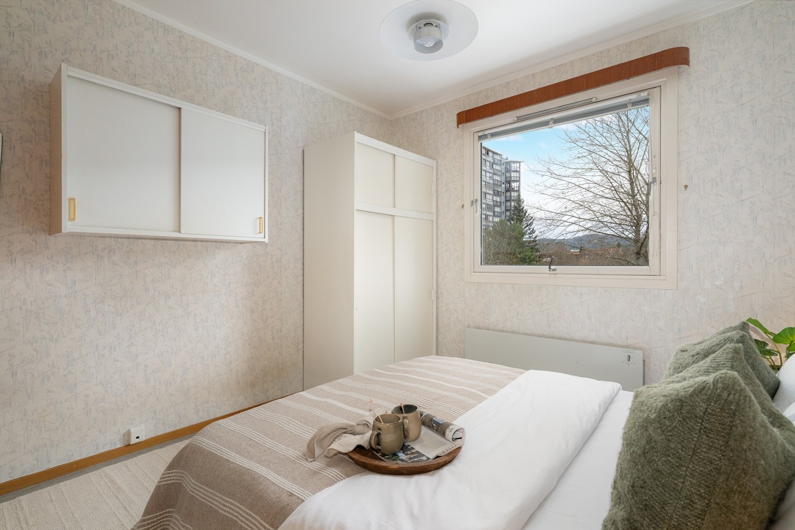 Hovedsoverommet er av god størrelse med plass til dobbeltseng. Galleribilde