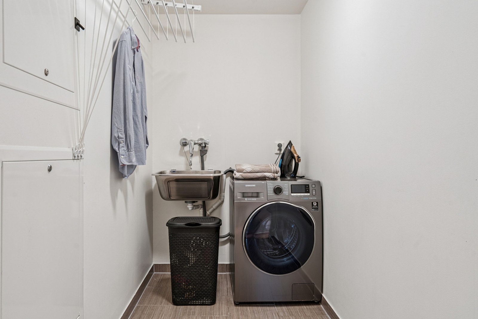 Vaskerom Galleribilde