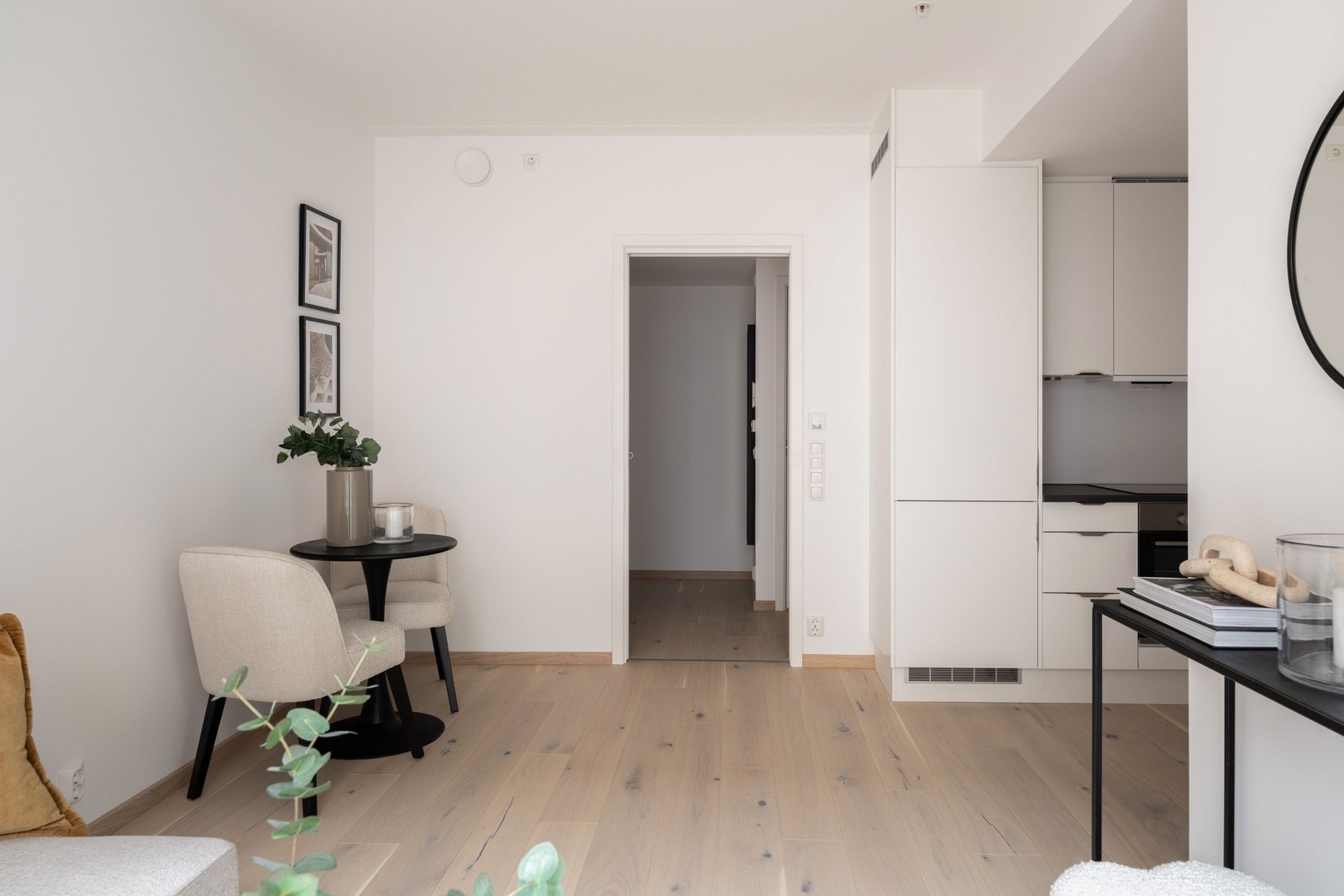 Plass til spisebord ved kjøkkenet Galleribilde