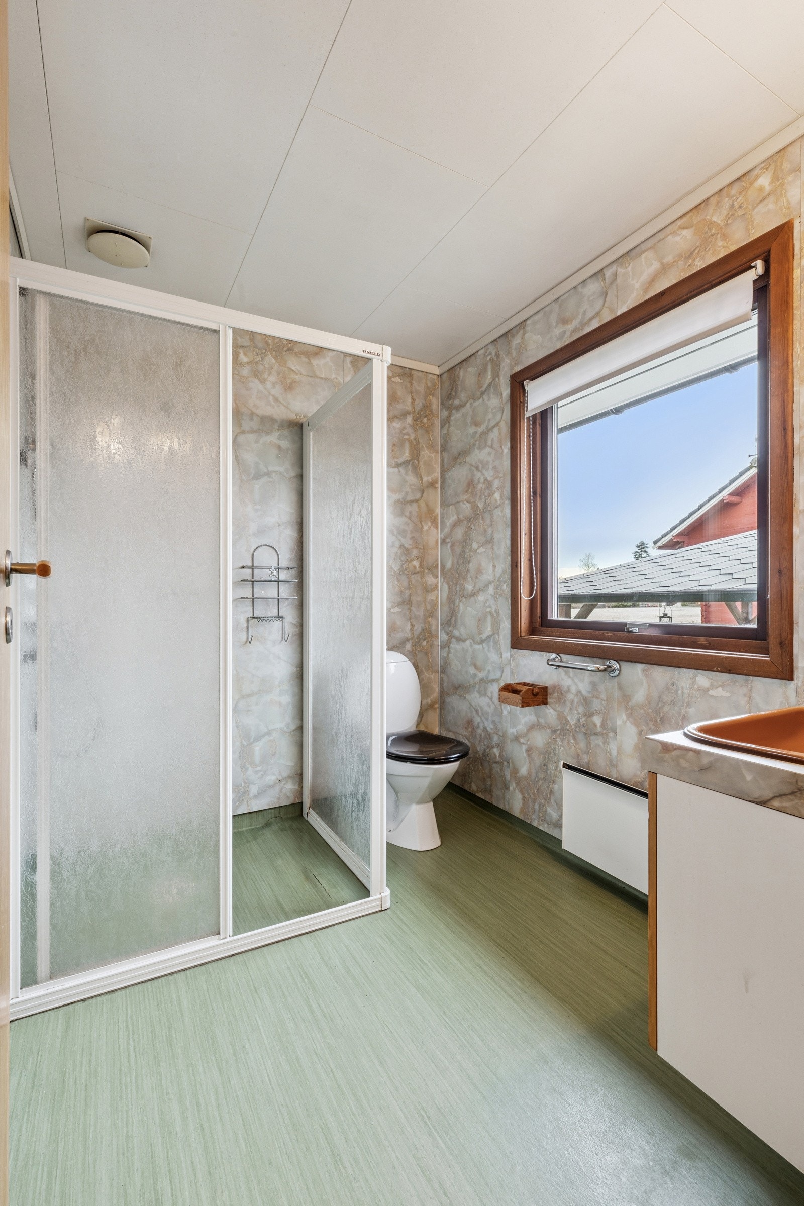 Bad 1. etasje Galleribilde