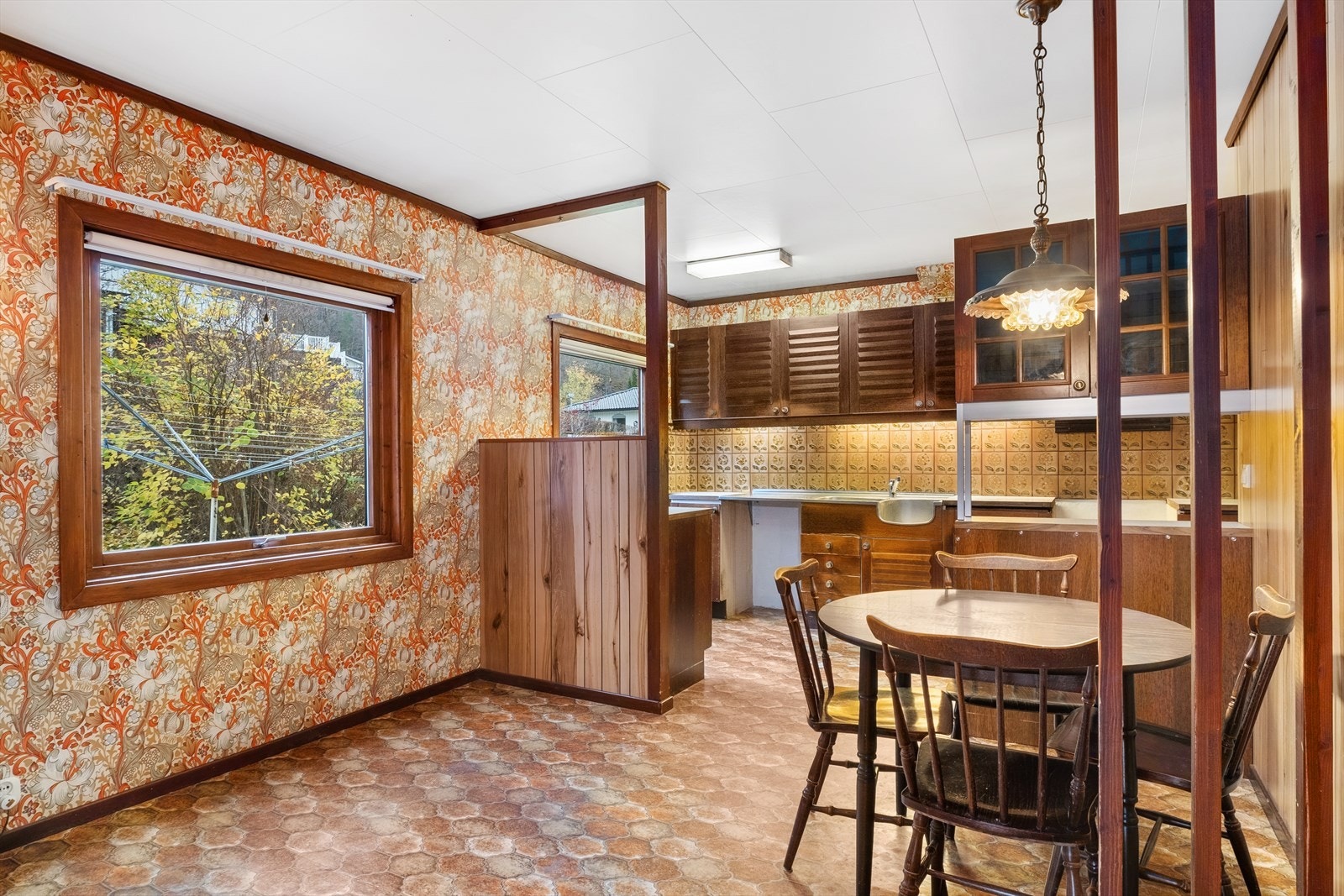 Kjøkken er stort som åpnar for mange muligheiter Galleribilde