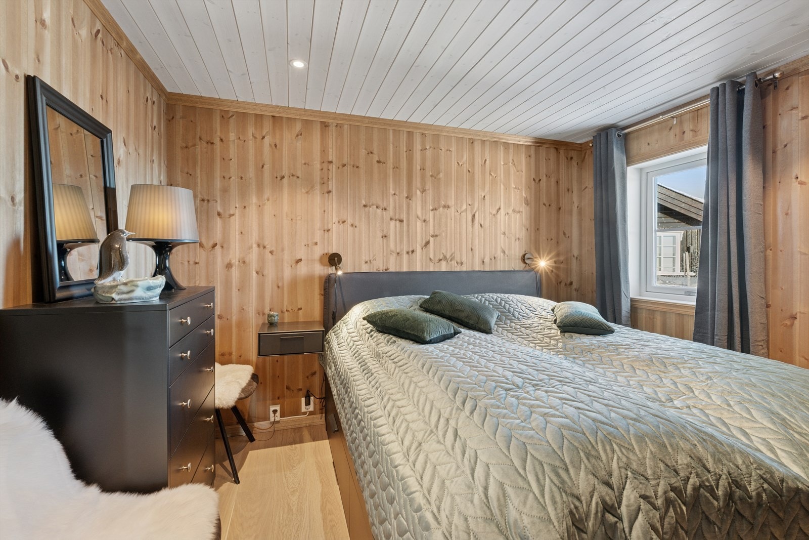 Hytta byr på 4 gode soverom! Galleribilde