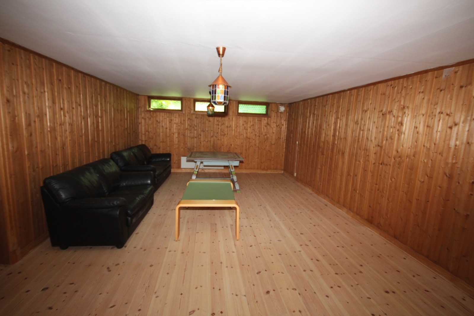 Romslig kjellerstue Galleribilde