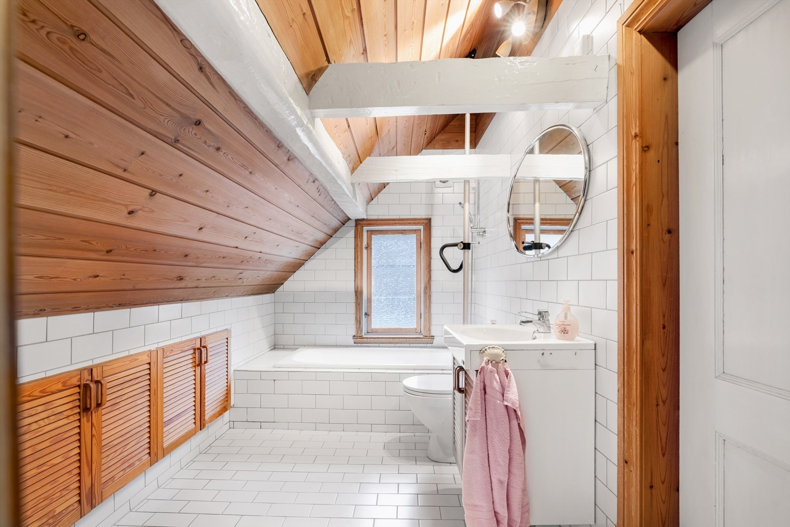 Flislagt bad Galleribilde