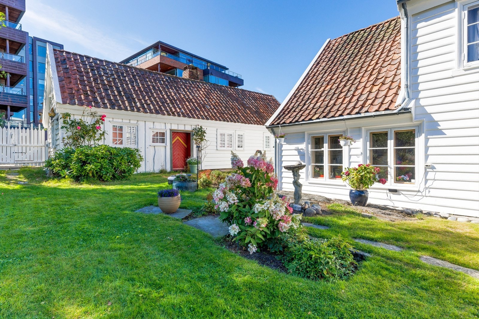 Pent opparbeidet hage Galleribilde