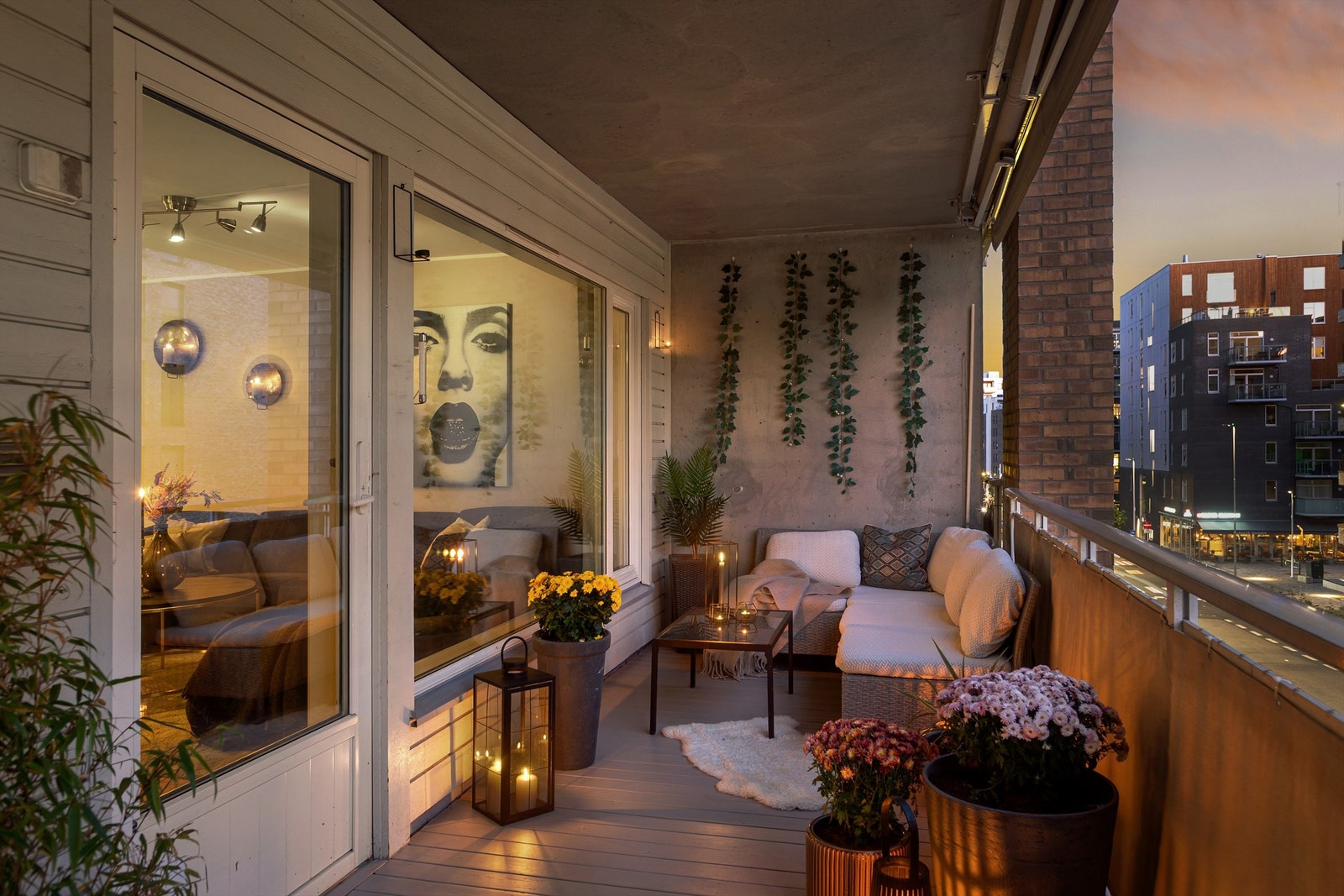 Kveldsstemning på balkongen - fotograf: Eiendomsfoto Galleribilde