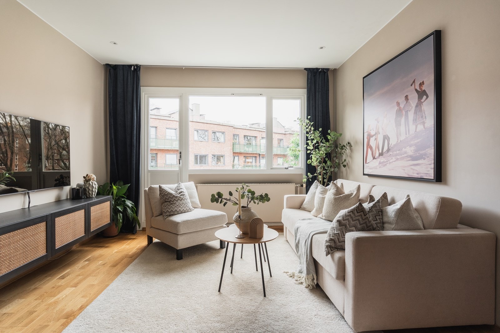 Velkommen til Uelands gate 12 - Presentert av Renate Finnanger Fløan v/Nordvik Majorstuen. Foto: Dag Sandven Galleribilde