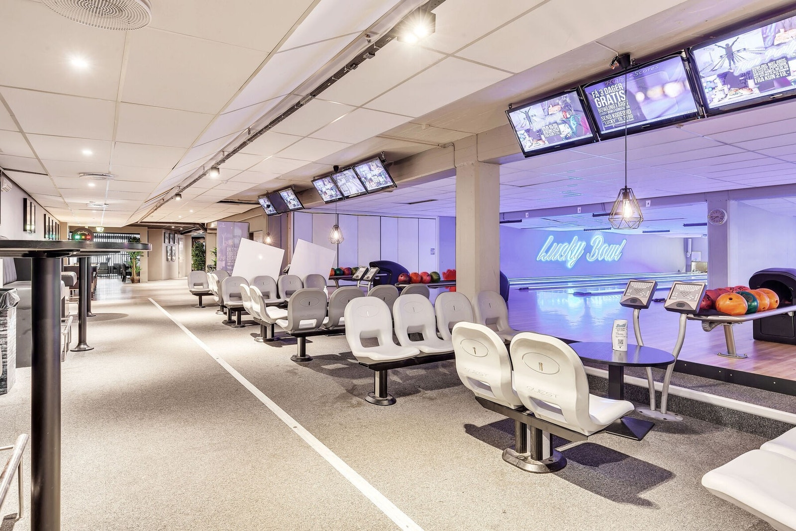 Lucky Bowling inne på Veitvet Senter. Galleribilde