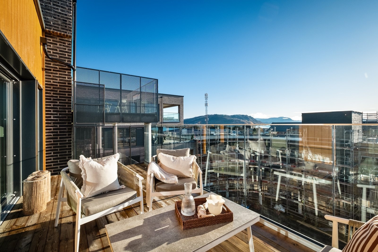 Romslig balkong på 14,8 m2 Galleribilde