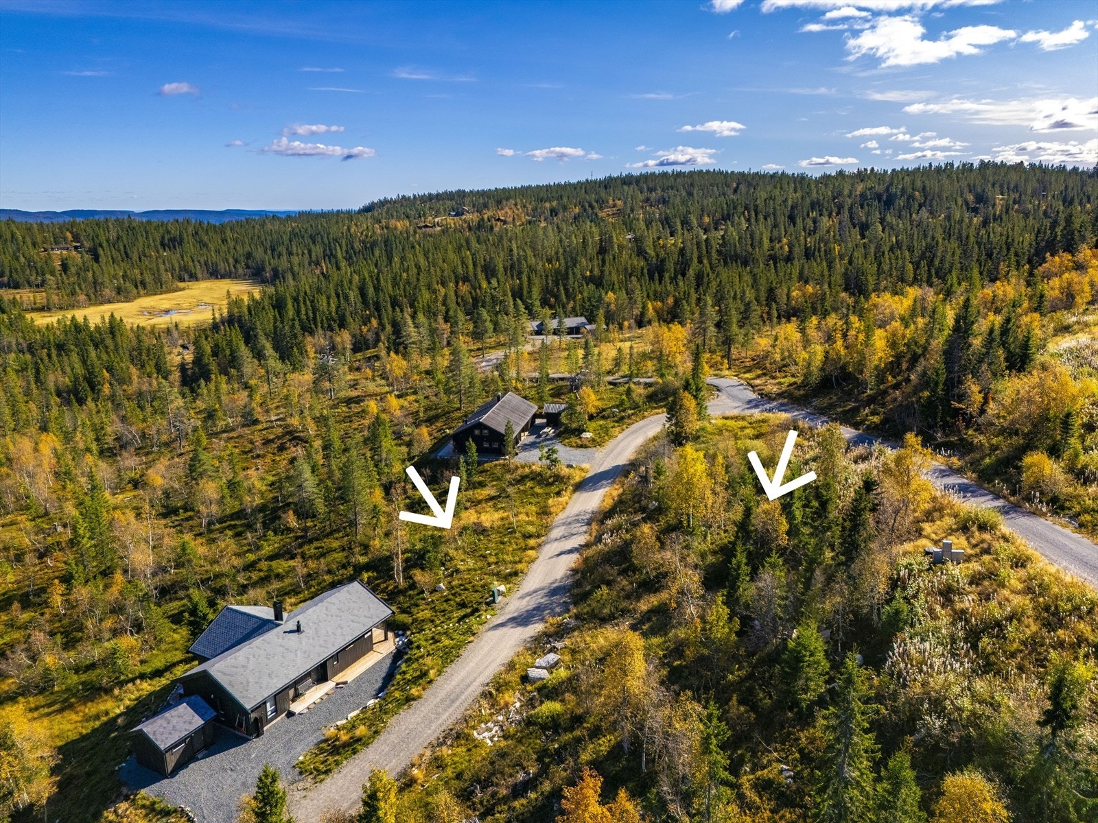 Tomt nr 22 til venstre. Tomt nr 20 til høyre Galleribilde